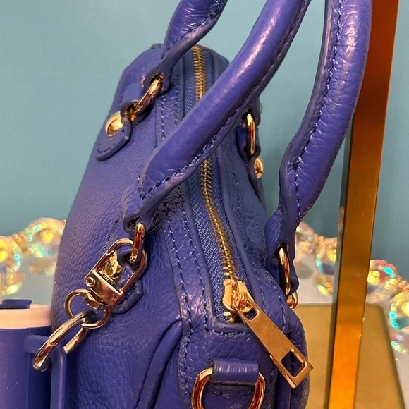 Terzetto Genuine Leather Mini Handbag w/Blue Cup Keychain Approx. 5.5 x 5 x 2 - Picture 4 of 14